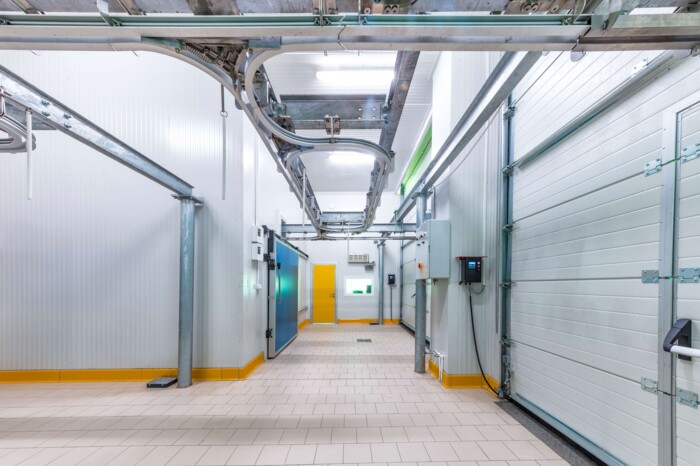 Corridor between cryogenic storage rooms